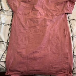 Athleta momentum pink M top